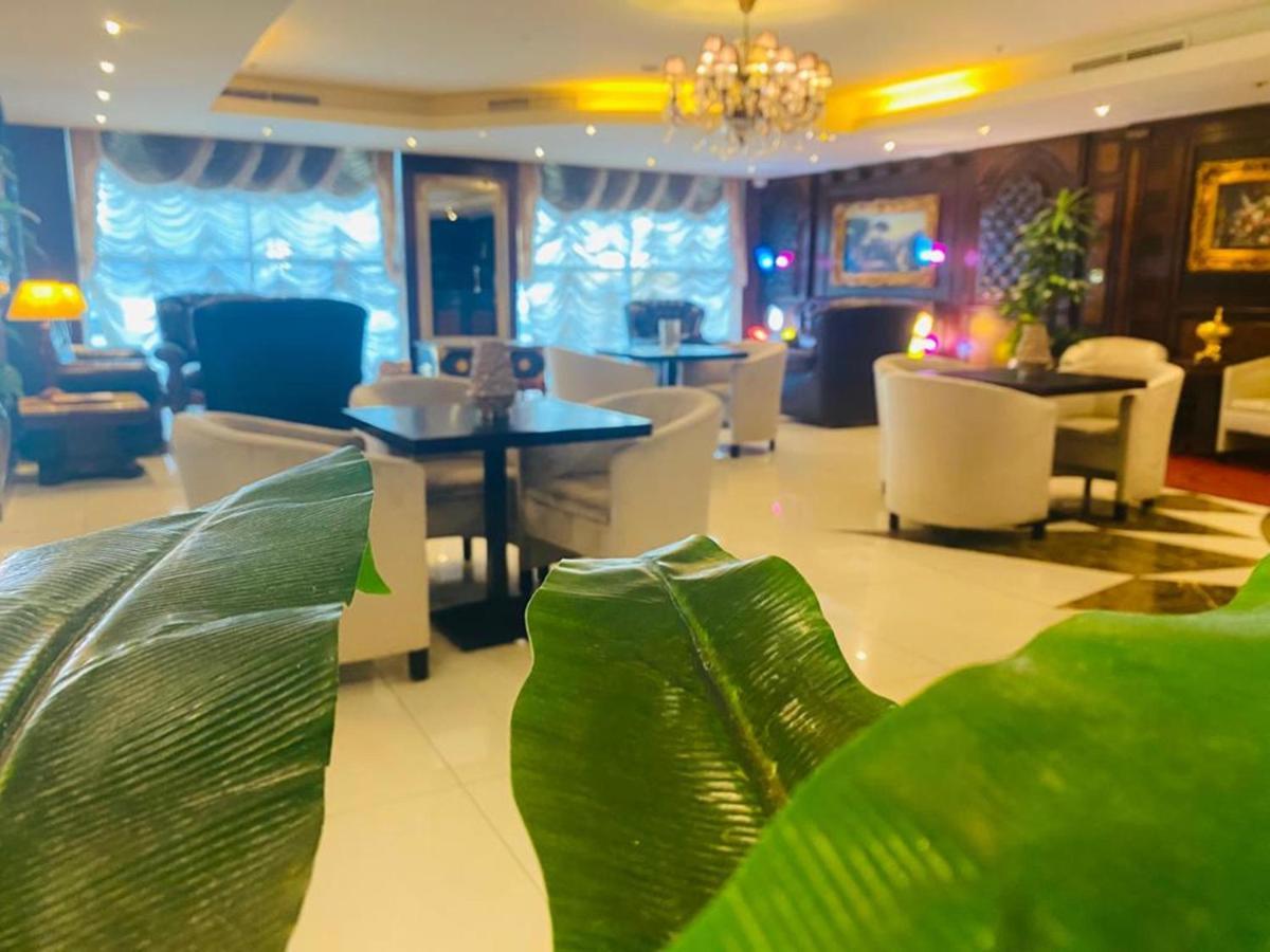 Tourist Hotel ドーハ エクステリア 写真